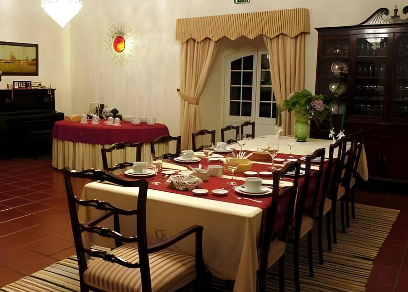  Alenquer Restaurant