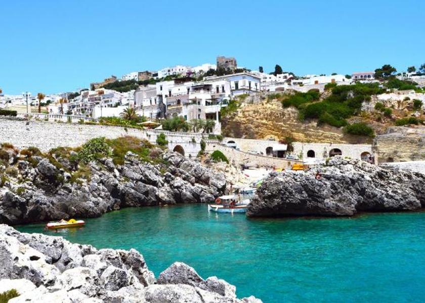 Puglia Castro Surrounding environment