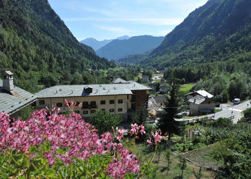 Valle d'Aosta Antey-Saint-Andre Entrance