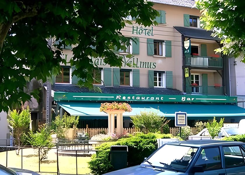 Nouvelle-Aquitaine Beaulieu-sur-Dordogne Exterior view
