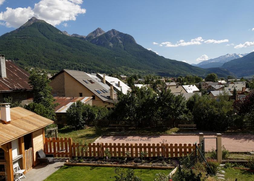 Provence-Alpes-Côte d'Azur Briançon Mountain view