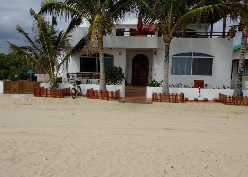 Galápagos Puerto Villamil Exterior view