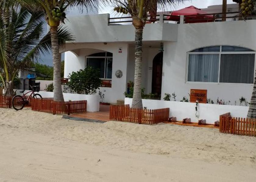 Galápagos Puerto Villamil Entrance