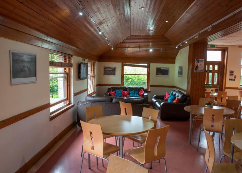Shared lounge/TV area