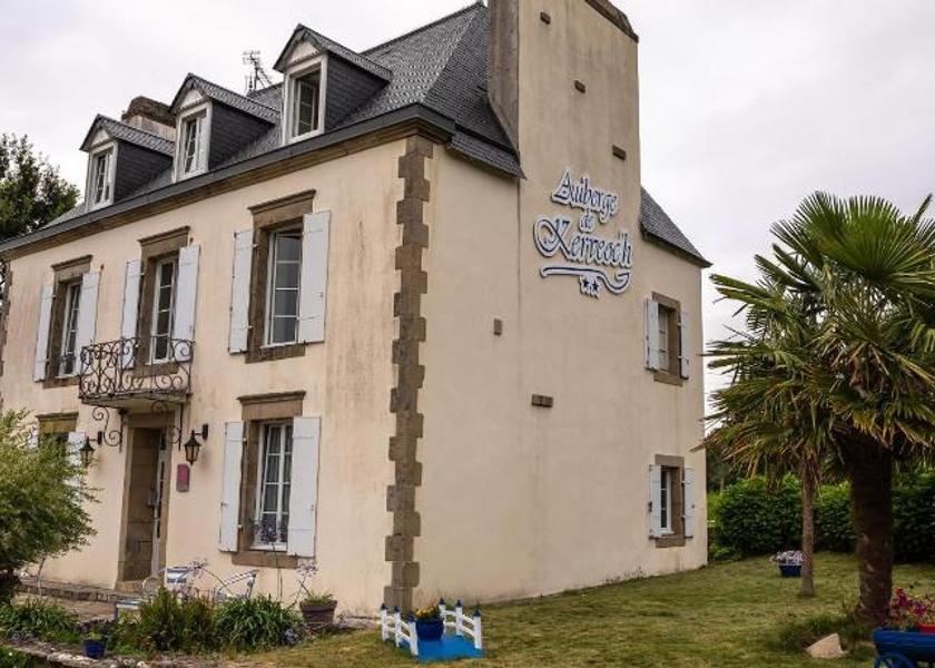 Brittany Douarnenez Entrance