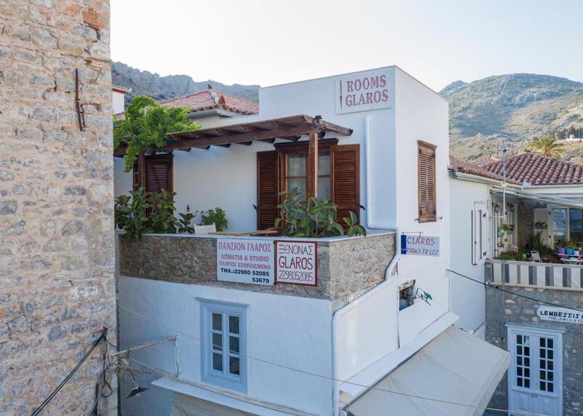 Attica Hydra Exterior view