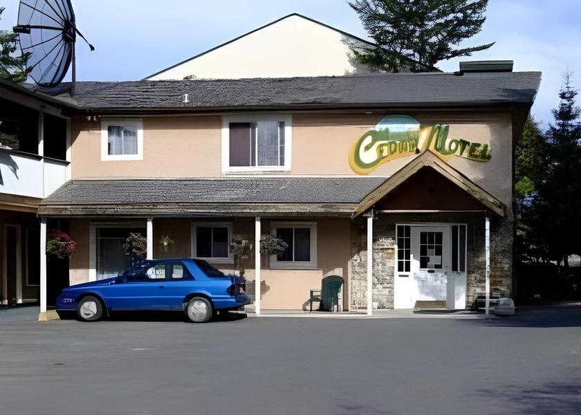 British Columbia Radium Hot Springs Exterior view