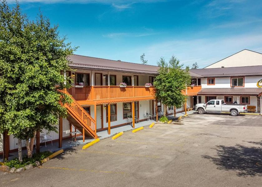 British Columbia Radium Hot Springs Exterior view