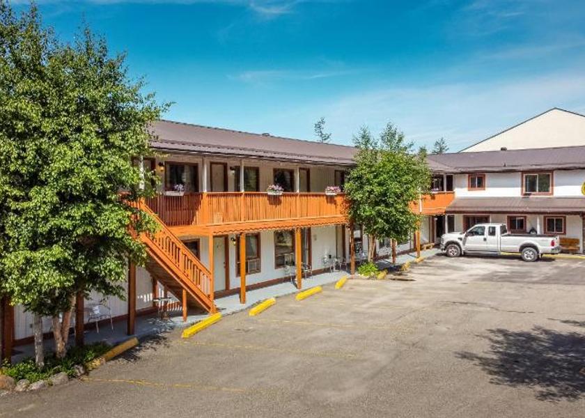 British Columbia Radium Hot Springs Exterior view