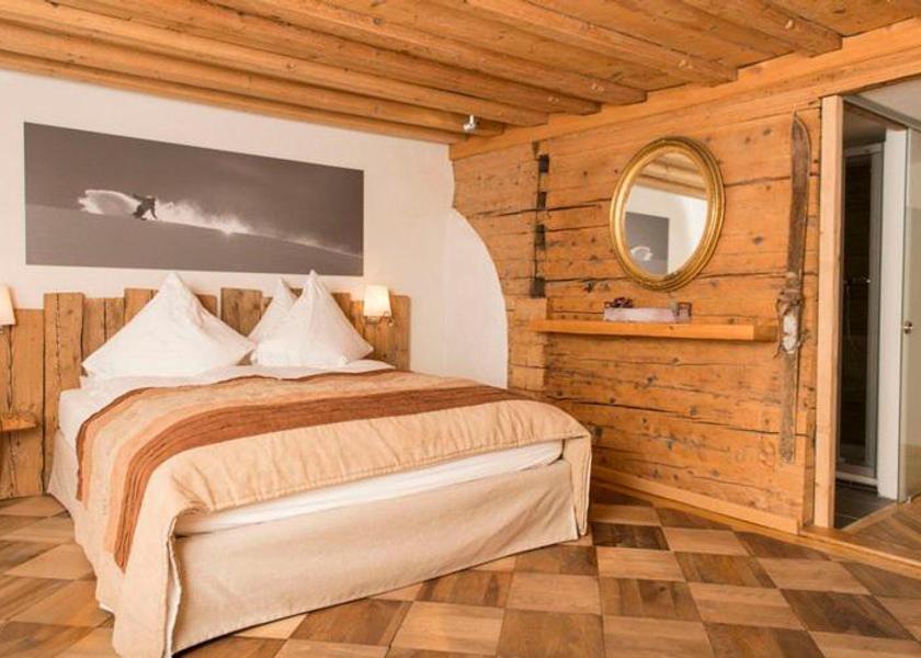 Uri Andermatt Comfort Alpine double room