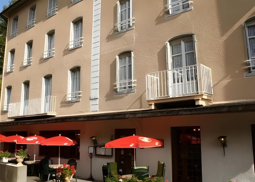 Auvergne-Rhône-Alpes Saint-Nectaire Hotel Exterior