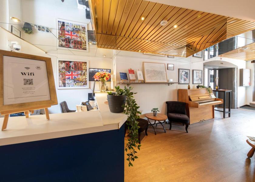 Canton of Vaud Nyon Lobby