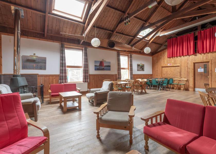 Shared lounge/TV area