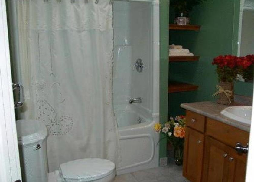 Ontario Niagara-on-the-Lake Bathroom