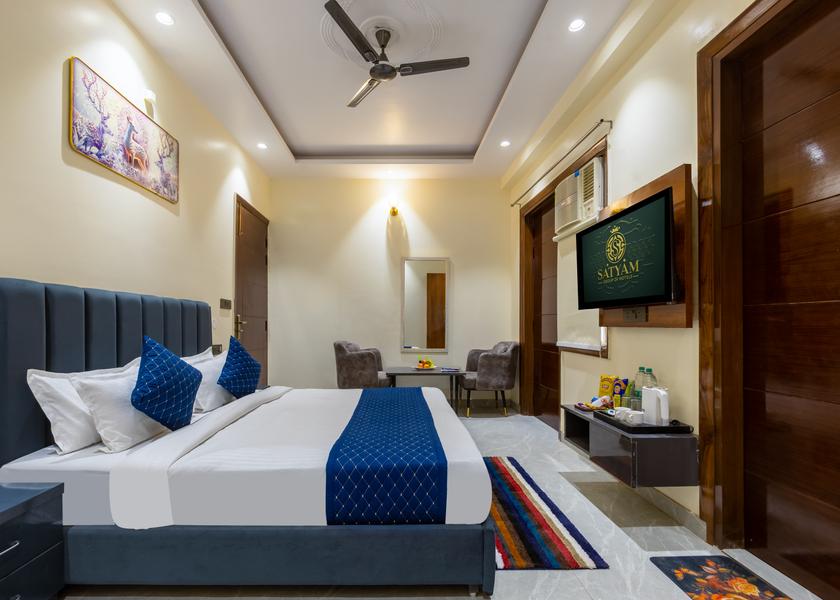 Uttar Pradesh Noida Deluxe Room
