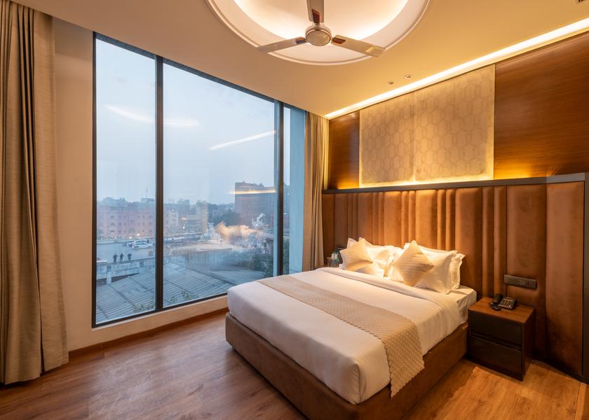 Punjab Amritsar Luxury Room with Bathtub