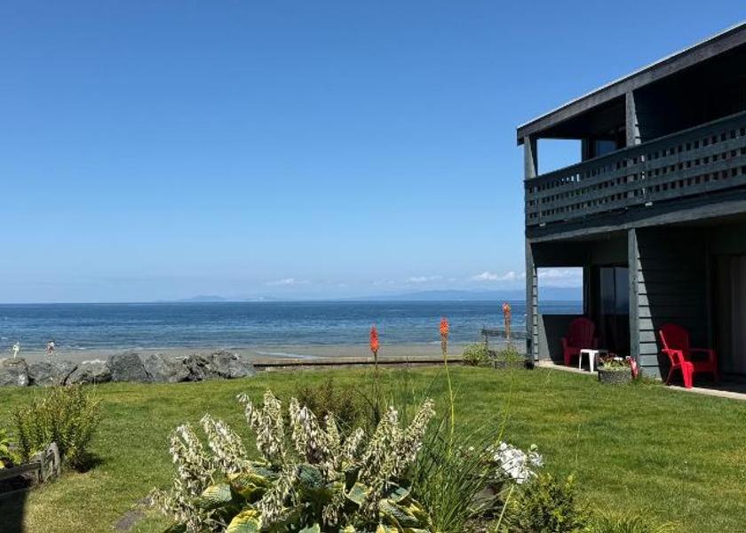 British Columbia Qualicum Beach Garden