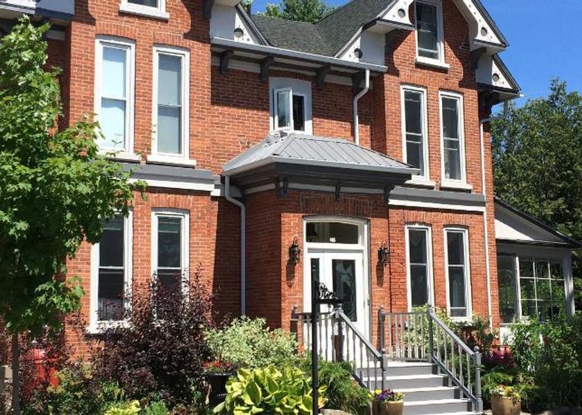 Ontario Gananoque Exterior view