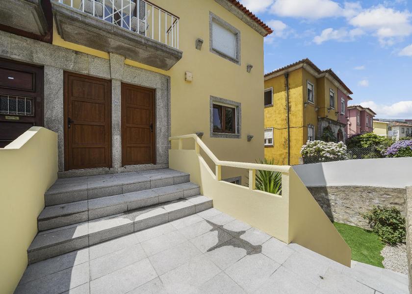 Porto Vila Nova de Gaia Entrance