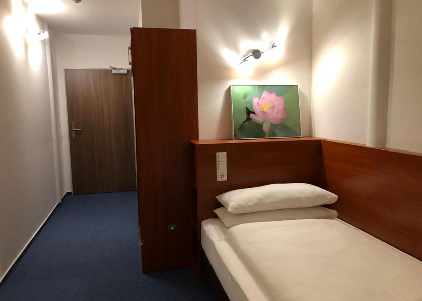 Bavaria Erlangen Standard Single Room