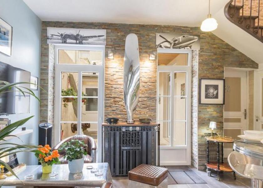 Normandy Arromanches-les-Bains Shared lounge/TV area
