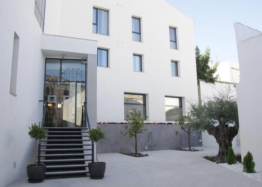 Andalusia Úbeda Front of property - evening/night