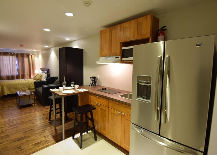 British Columbia Chetwynd Deluxe Queen Studio 