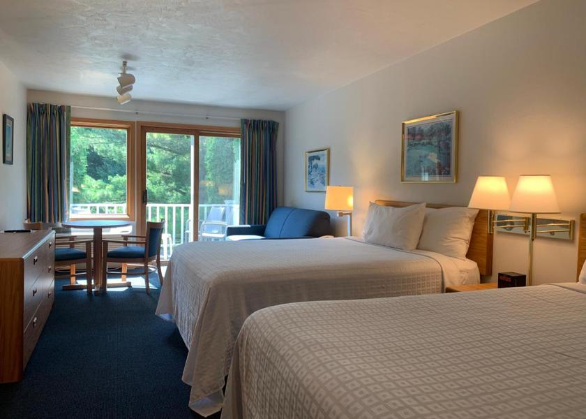 Wisconsin Fish Creek Double Queen with Patio/Balcony
