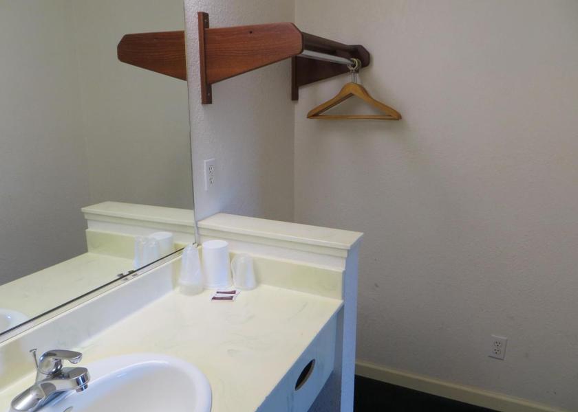 California Redwood City Bathroom