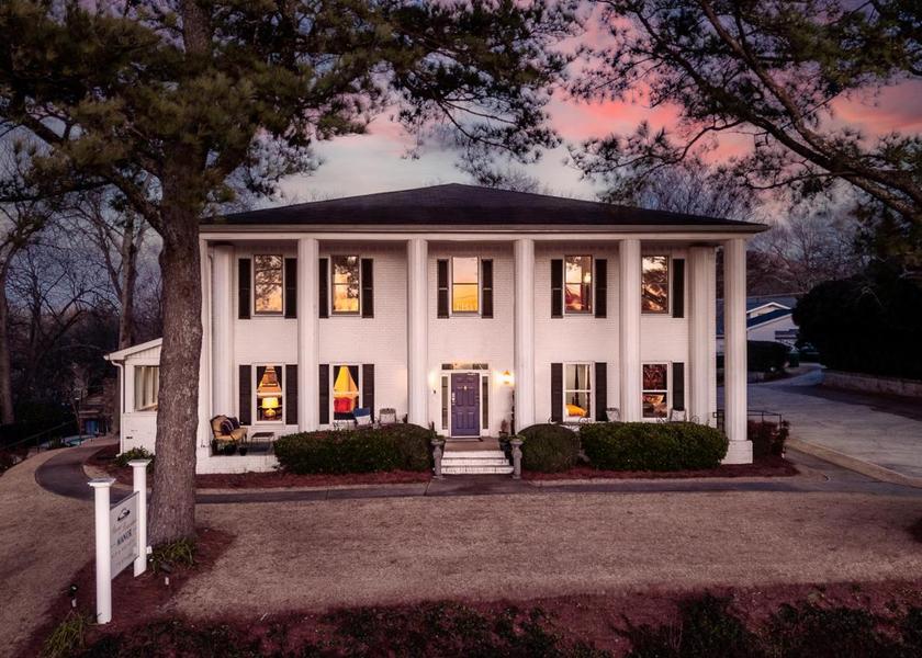 Georgia Stone Mountain Exterior view