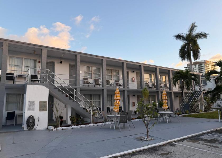 Florida Pompano Beach Exterior view