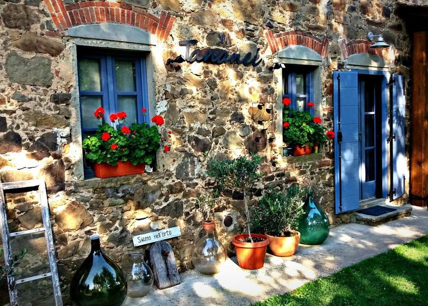 Tuscany Marliana Entrance