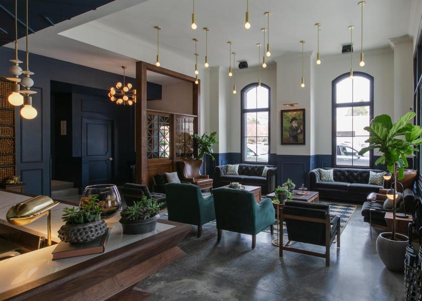 Oregon McMinnville Lobby