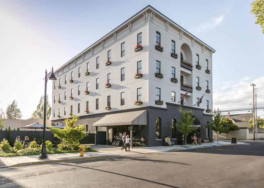 Oregon McMinnville Exterior view