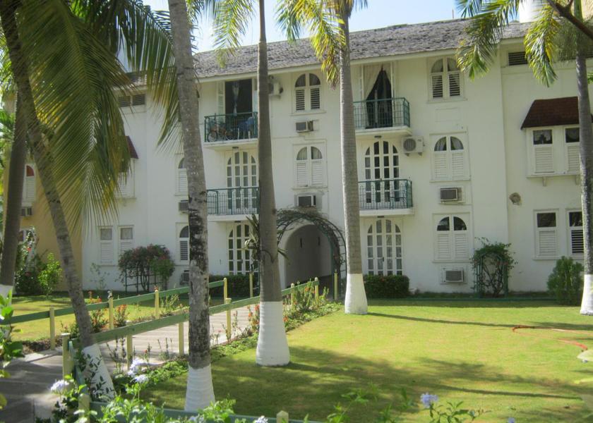Saint Ann Ocho Rios Exterior view