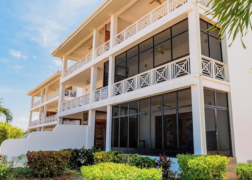 Corozal Chunox Terrace/patio