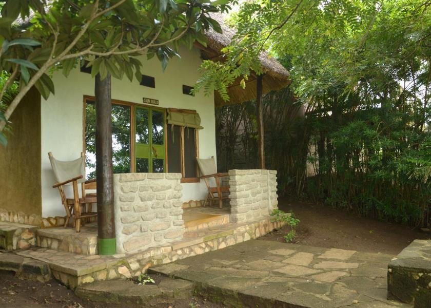 Western Region Kichwamba Hotel Exterior