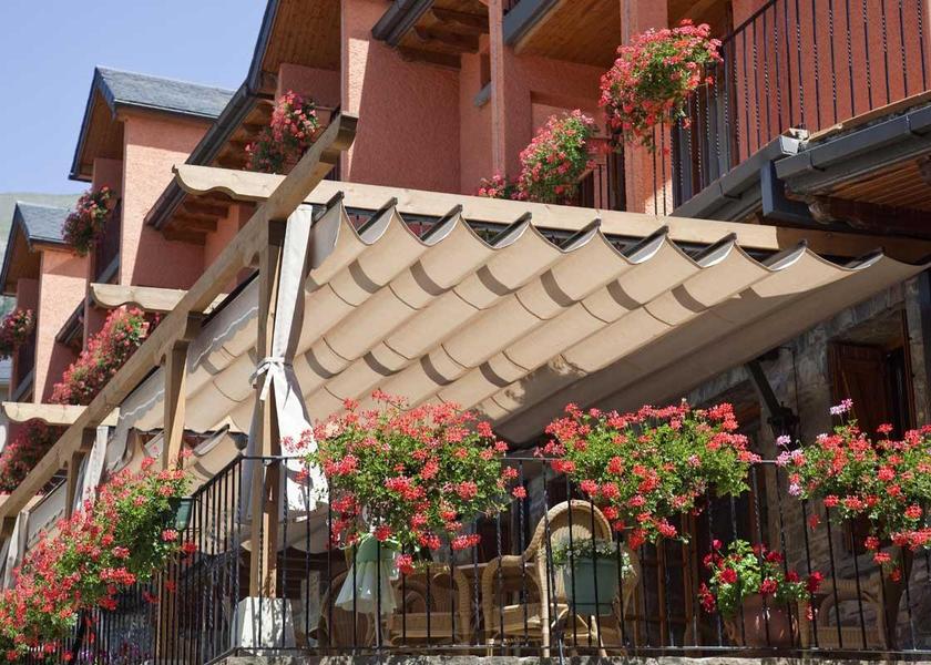 Aragon Panticosa Exterior view