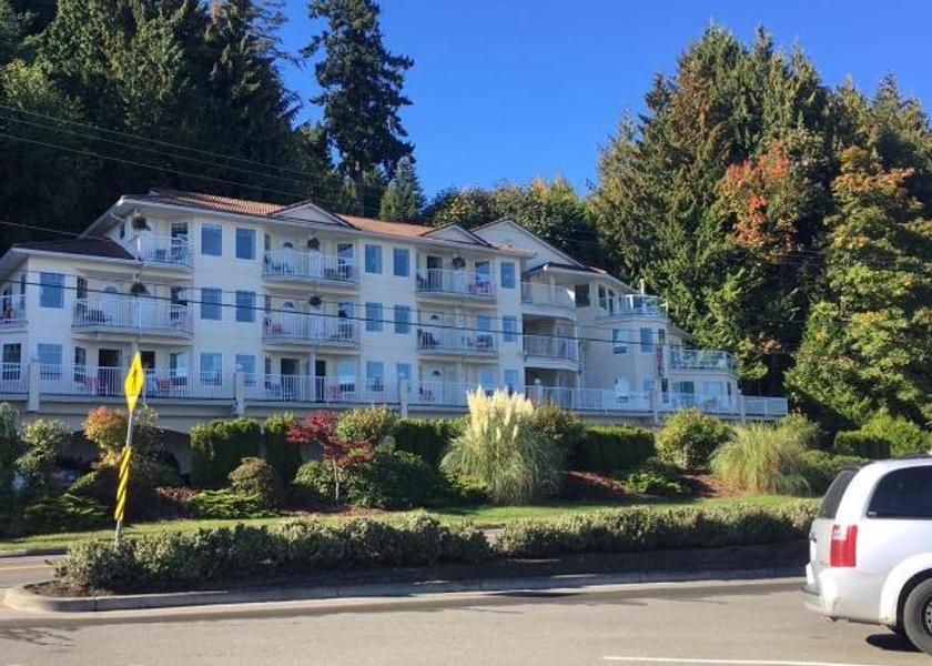 British Columbia Qualicum Beach Exterior view