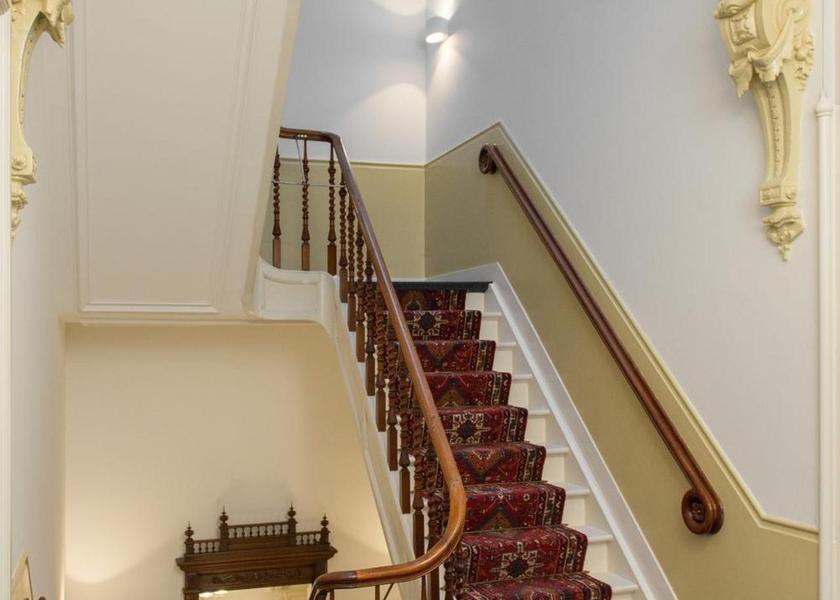 North Brabant 's-Hertogenbosch Facilities