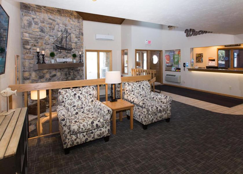 Wisconsin Egg Harbor Lobby