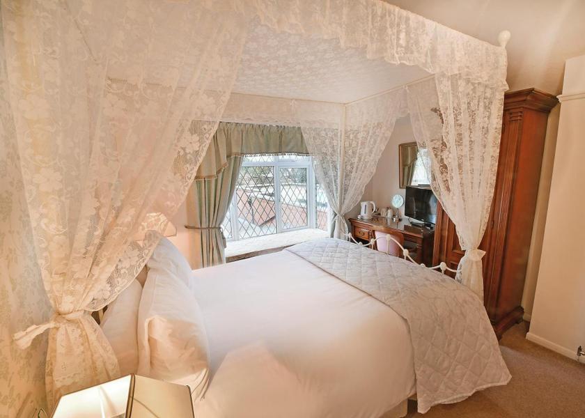 England Stratford-upon-Avon Double Room with Four Poster Bed