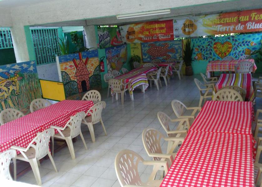 Grande-Terre Grand-Bourg Food and beverages