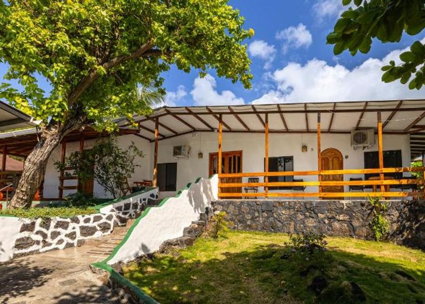 Galápagos Puerto Ayora Exterior view