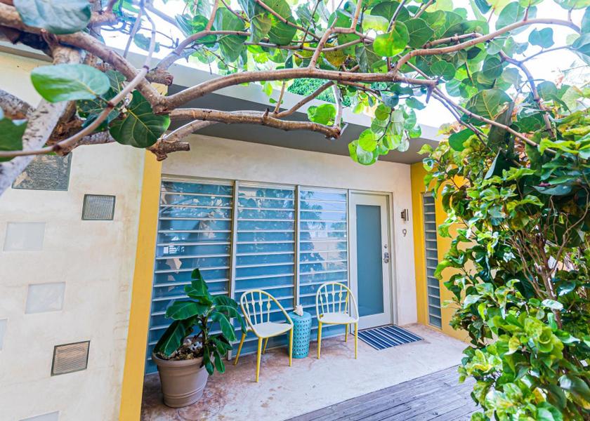  Vieques Hotel Exterior