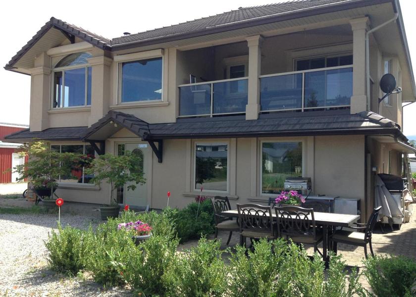 British Columbia Kelowna Exterior view