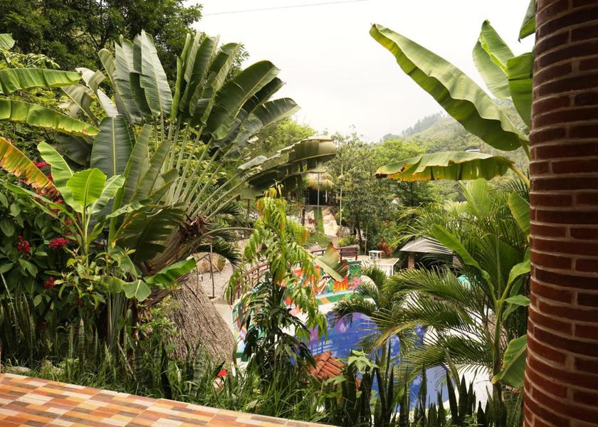 Alta Verapaz San Agustin Lanquin Garden