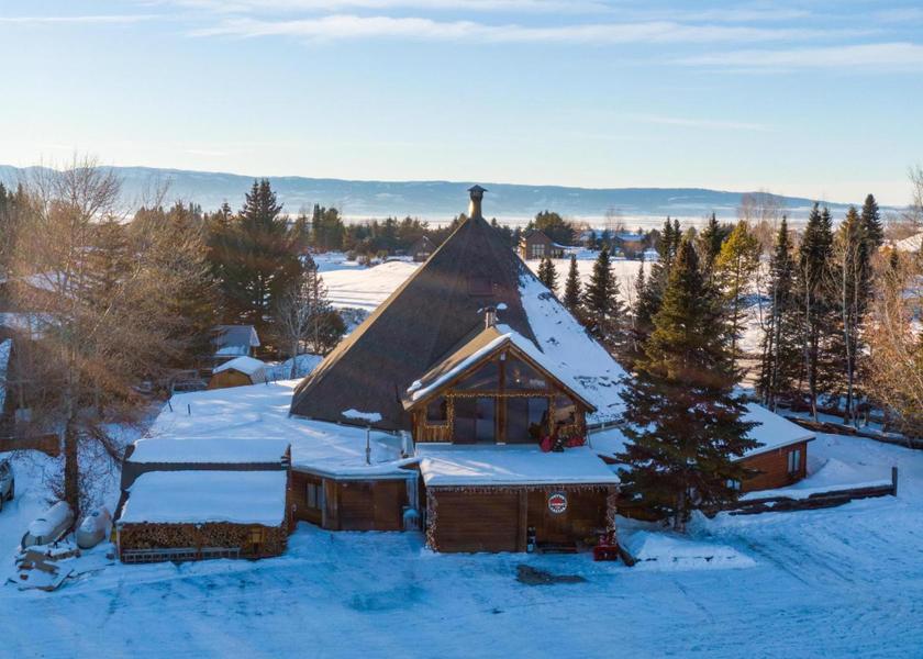 Wyoming Alta Exterior view