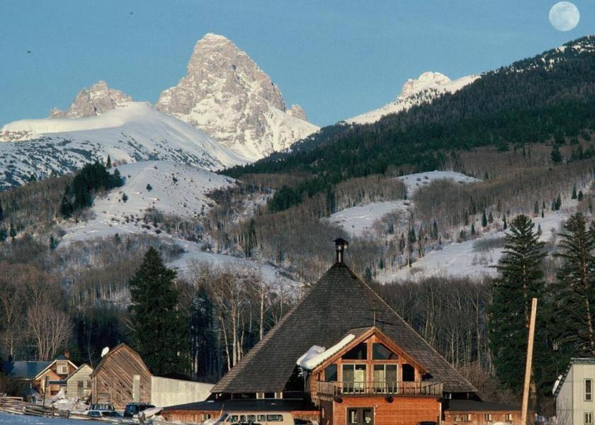 Wyoming Alta Exterior view
