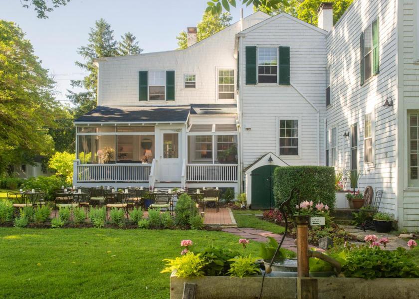 Massachusetts Yarmouth Port Exterior view